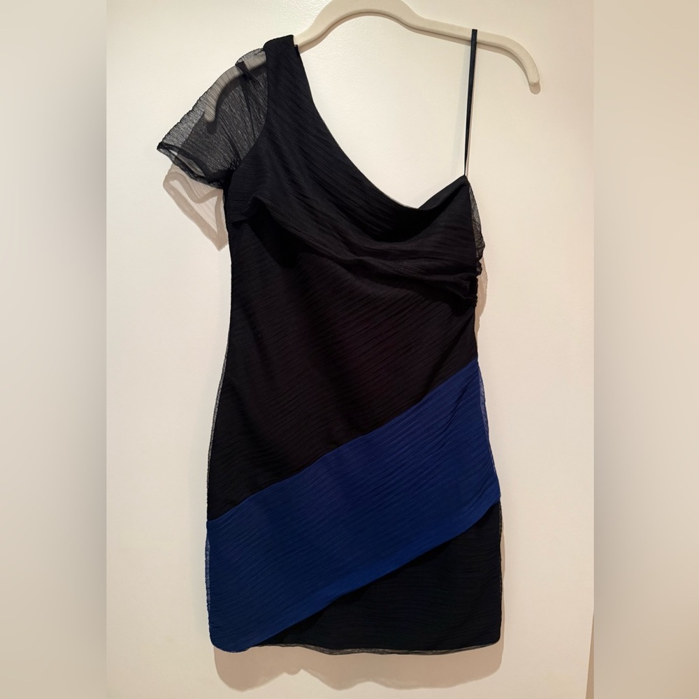 BCBGeneration One Shoulder Mini Dress Black Blue Colorblock Size 2